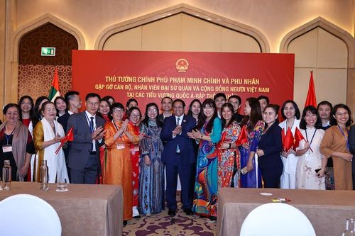 Thủ tướng chia sẻ với kiều bào UAE về lý do đặc biệt đặt tên Luật Căn cước