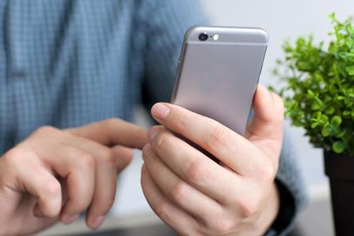 Người bệnh đi khám sẽ chỉ cần đem điện thoại thông minh