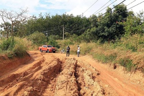 Đắk Nông: Đường giao thông bị cày xới, không đảm bảo an toàn