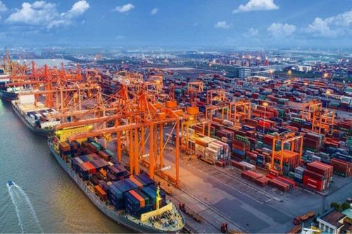 IMF tính nâng dự báo tăng trưởng kinh tế của Việt Nam