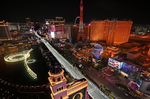 Sự chuyển mình trong kinh tế Las Vegas: Thành phố cờ bạc hay đô thị thể thao?