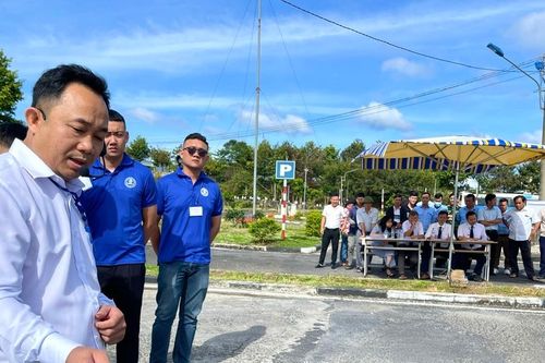 Khai mạc hội thi giáo viên dạy lái xe giỏi-an toàn năm 2023