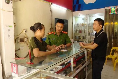 Giả mạo nhân viên ngân hàng, lừa nạn nhân đóng phí