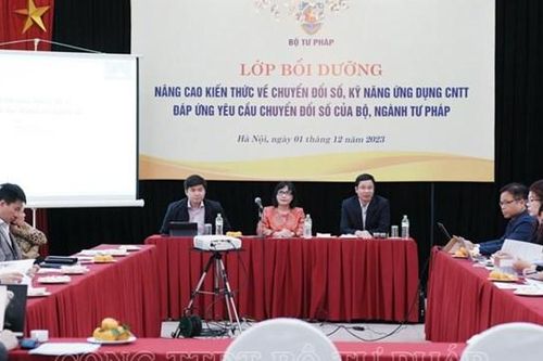 Nâng cao kiến thức về chuyển đổi số, ứng dụng CNTT đáp ứng yêu cầu chuyển đổi số của Bộ,ngành Tư pháp