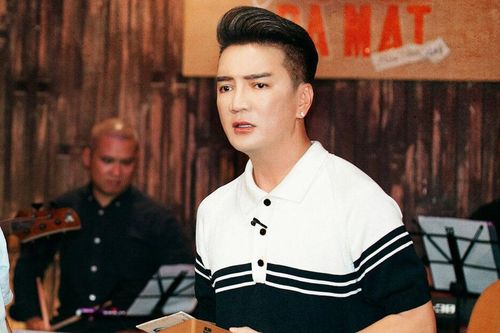Gặp sự cố trong buổi ra mắt album, Đàm Vĩnh Hưng phải xin lỗi khách mời