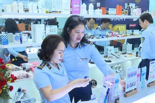 Cách phân biệt hàng thật, hàng giả để người tiêu dùng an toàn mua sắm dịp cuối năm