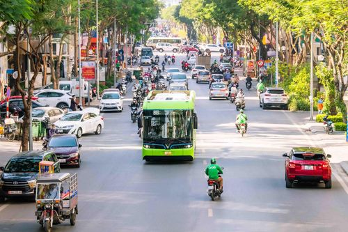 Hà Nội nỗ lực xanh hóa mạng lưới xe buýt vào năm 2035