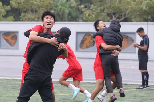THPT Thạch Bàn ngược dòng đầy cảm xúc trên chấm luân lưu