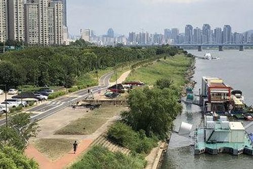 Quan tâm ba chiều cạnh cốt lõi