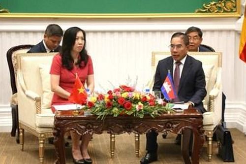 Mong muốn lãnh đạo Campuchia tiếp tục quan tâm, hỗ trợ tháo gỡ một số vấn đề liên quan đến người gốc Việt