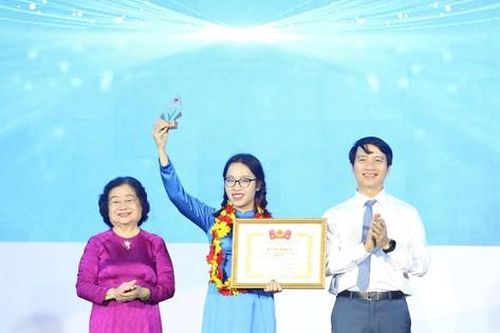 T.Ư Đoàn trao Giải thưởng Tình nguyện Quốc gia năm 2023 cho10 tập thể và 10 cá nhân
