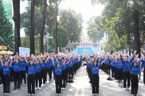 Hơn 1.500 tình nguyện viên tham gia đồng diễn tại 'Ngày hội Tình nguyện Quốc gia'