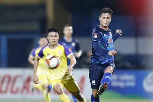 Hà Nội FC chìm sâu trên bảng xếp hạng V-League 2023-24