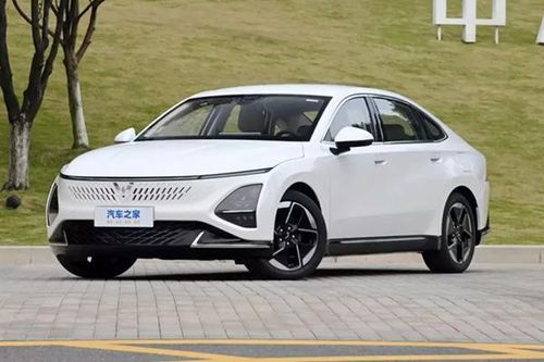 Wuling Starlight - sedan 'sang chảnh' chỉ 307 triệu có về Việt Nam?