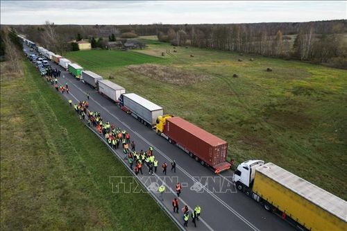 Biên giới Ukraine-Ba Lan vẫn trong tình trạng bị phong tỏa
