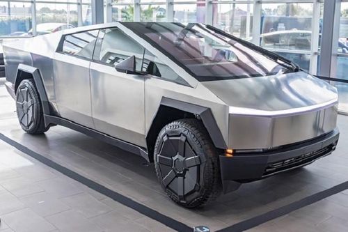 Cận cảnh siêu bán tải Tesla Cybertruck vừa trình làng, giá từ 60.900 USD