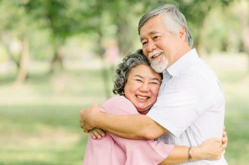 Giá trị của những cái ôm trong gia đình