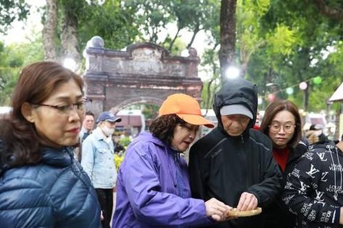 Thưởng thức vô vàn món ăn, không gian ẩm thực đặc sắc tại Hà Nội