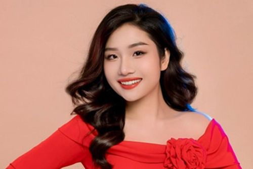 Quán quân 'Giọng ca vàng bolero': Đi xe ôm, ở nhà thuê, nuôi em học đại học