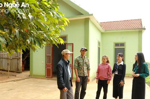 Ấm áp những ngôi nhà nghĩa tình