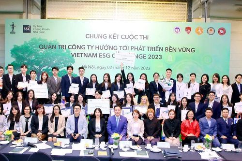 Học viện Tài chính giành giải Nhất cuộc thi ESG Challenge 2023