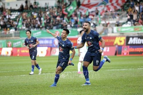 V.League 2023/24: LPBank Hoàng Anh Gia Lai may mắn hòa trên sân nhà