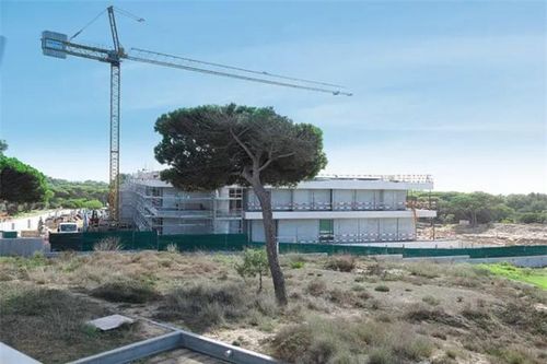 Cận cảnh siêu biệt thự 'đắt nhất Bồ Đào Nha' đang được Ronaldo xây dựng: Rộng 2.700 m2, giá sơ sơ hơn 550 tỷ