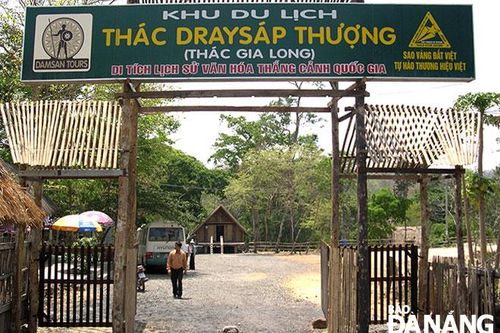 Về tên gọi thác Gia Long
