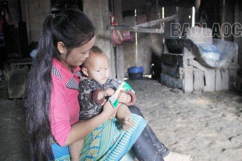 Huyện Bát Xát: Đảng viên sinh con thứ 7 bị thi hành kỷ luật mức 'cảnh cáo'