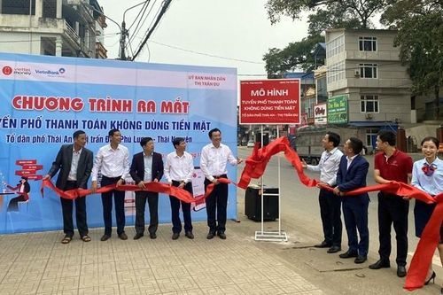 Phú Lương (Thái Nguyên): Xây dựng tuyến phố văn minh không dùng tiền mặt đầu tiên