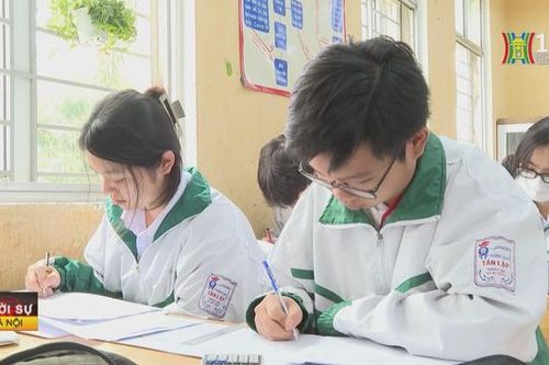 Tổ hợp xét tuyển giảm mạnh khi môn thi giảm