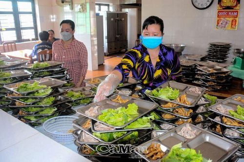 An toàn bữa ăn nội trú