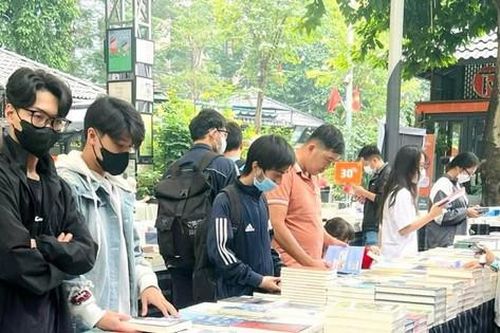 Tạo bứt phá cho sáng tác văn học trẻ