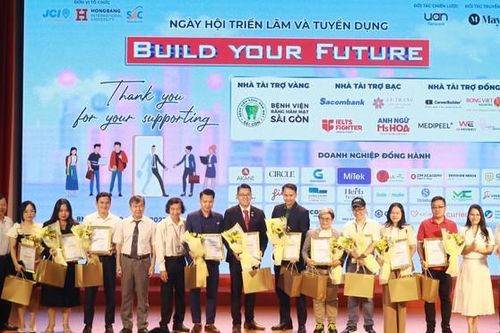 Build Your Future 2023: hơn 80 doanh nghiệp đến tận trường đại học săn nhân tài