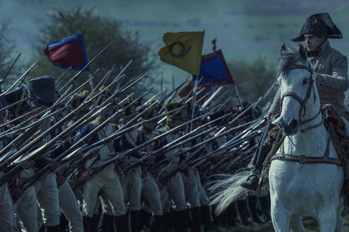 'Napoleon': Màn trình diễn đáng kinh ngạc của 'ông hoàng phim sử thi' Ridley Scott