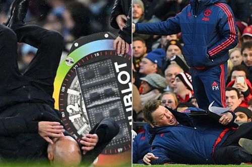 Guardiola ngã lăn ra đất sau bàn thua của Man City, người hâm mộ ví với Van Gaal ở MU