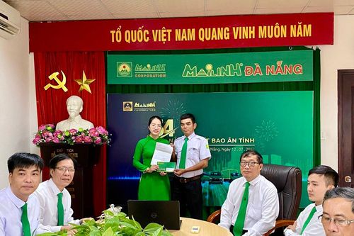 Tuyên dương tài xế giúp đỡ sản phụ sinh em bé thành công trên taxi