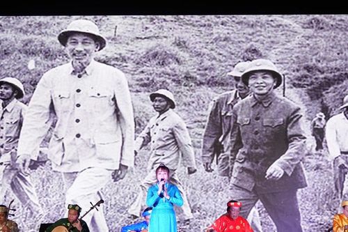 Khai mạc Liên hoan Đờn ca tài tử Nam bộ TPHCM giải 'Hoa Sen Vàng'