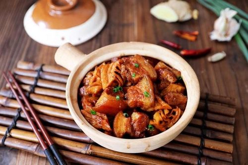 Kho thịt với loại củ khô như gỗ này, vừa ngon vừa lạ miệng