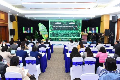 Báo Đầu tư tổ chức Hội thảo 'Dẫn nguồn vốn lớn cho tín dụng xanh'