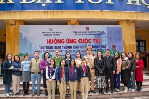 Trường THCS Thái Thịnh tổ chức chương trình Hưởng ứng cuộc thi 'An toàn giao thông cho nụ cười ngày mai'
