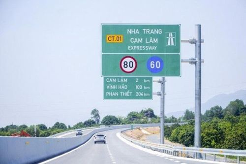 Cao tốc Bắc-Nam sẽ bỏ barie đầu vào tại 3 trạm thu phí