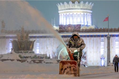 Nhiệt độ ở Siberia giảm xuống âm 50 độ C, tuyết phủ dày kỷ lục