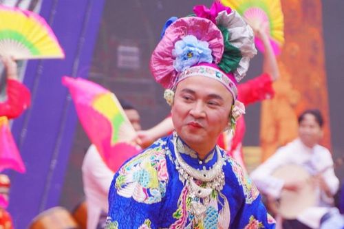 Tôn vinh những người giữ hồn dân tộc