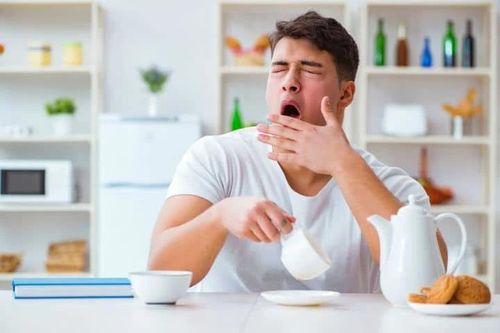Hé lộ bảy nguyên nhân khiến bạn 'căng da bụng, chùng da mắt' sau bữa ăn