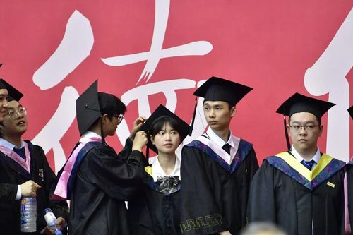 Hồi chuông cảnh tỉnh với 'tâm lý học sinh giỏi' của người trẻ Trung Quốc