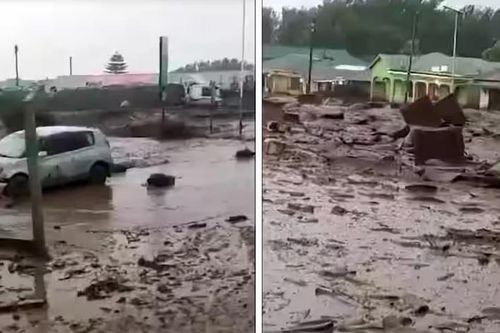 Video nước lũ cuồn cuộn trên đường phố Tanzania