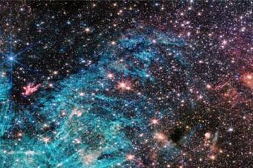 Lộ diện 500.000 'đứa con' của lỗ đen quái vật gần Trái Đất nhất
