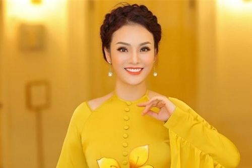 Nữ ca sĩ hiếm hoi của showbiz Việt có học vị tiến sĩ: Giọng ca 'vàng' hát dân ca, giữ chức vụ cao