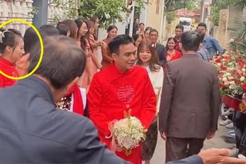 Lần đầu đến đón cô dâu còn bỡ ngỡ, chú rể 'lướt' qua vợ như người xa lạ và cái kết